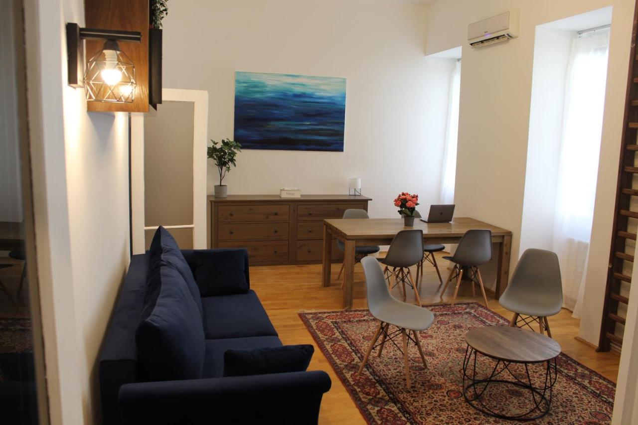 Azure King Residence In The Heart Of بودابست المظهر الخارجي الصورة